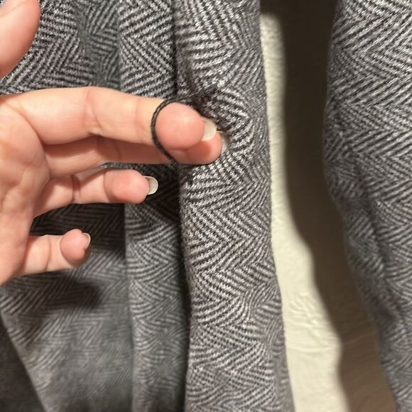 ZARA Gray Herringbone Long Knit Cardigan Size Small - Picture 6 of 8